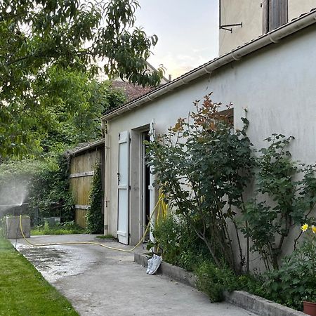 Endroit Charmant Coulommiers Bagian luar foto